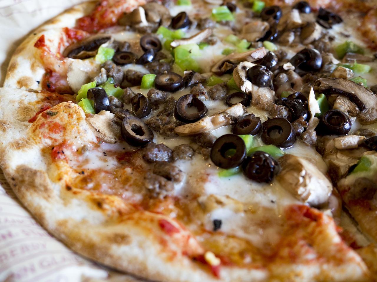 cheese, pizza, olives