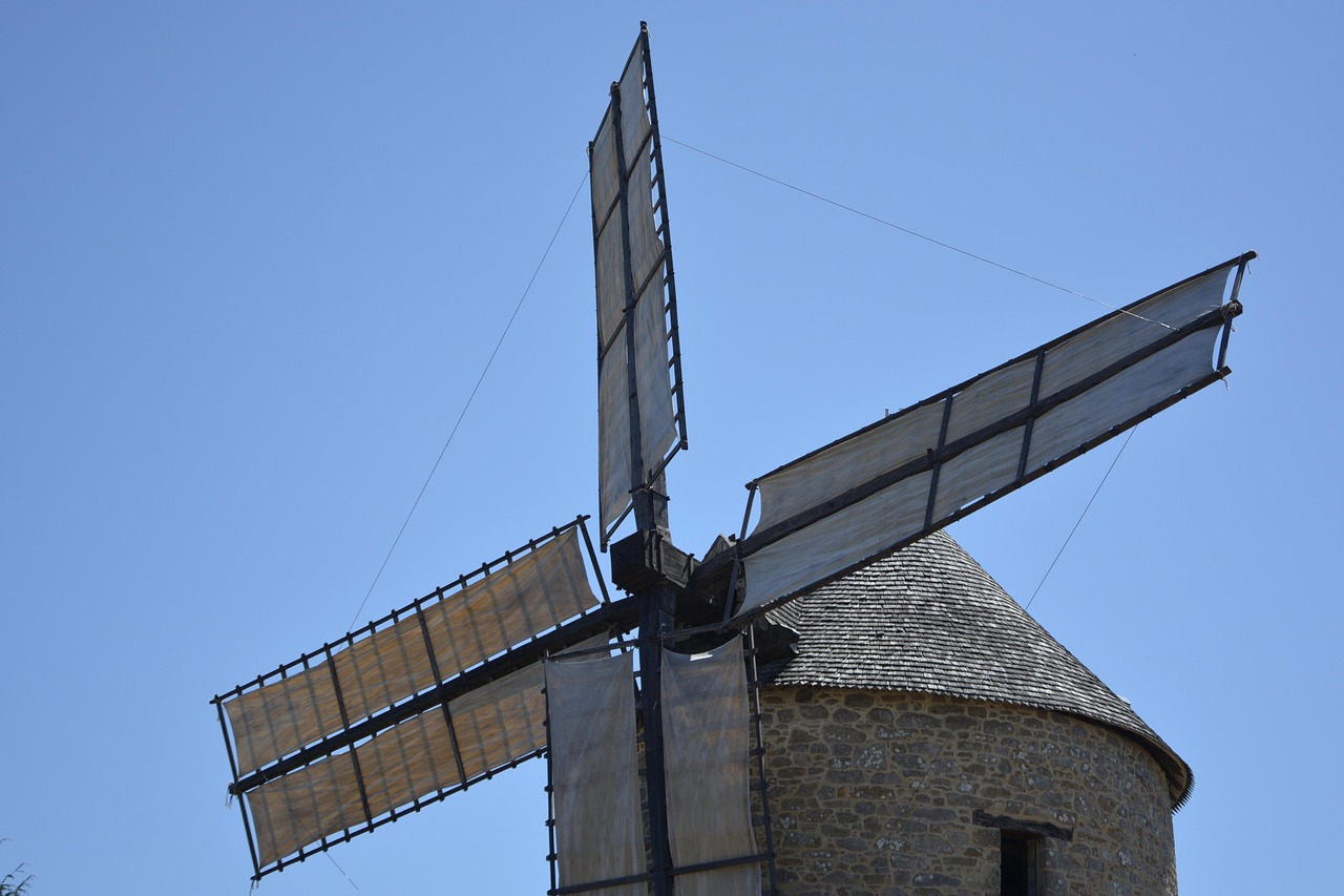 mill, wings of the moulin, mill mont dol, brittany, architecture, plain flour, harvest wheat, mechanism of origin, functional, mill visit, building, pierre, wings, authentic